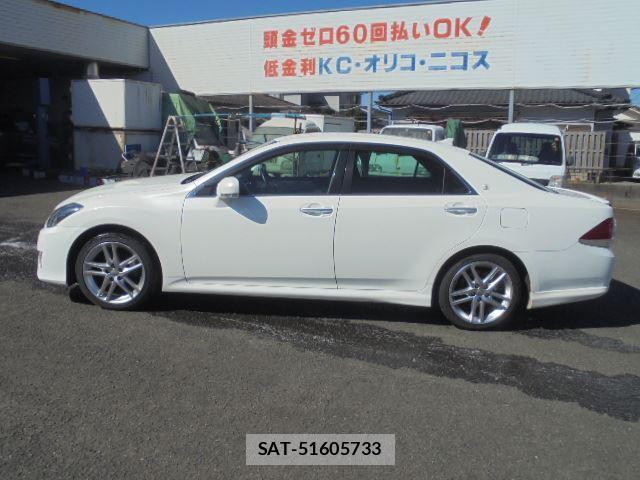 Toyota CROWN 2011 6370600-1