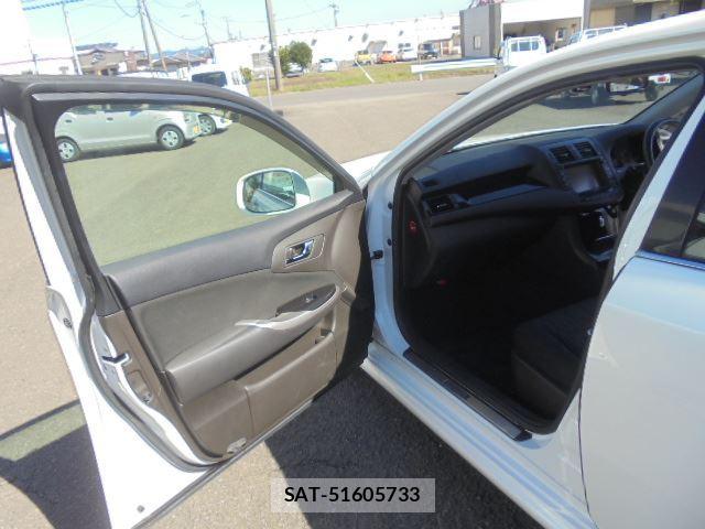 Toyota CROWN 2011 6370600-7