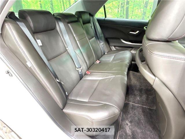 Toyota CROWN 2011 6370860-9