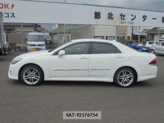 Toyota CROWN 2010 6371158-1