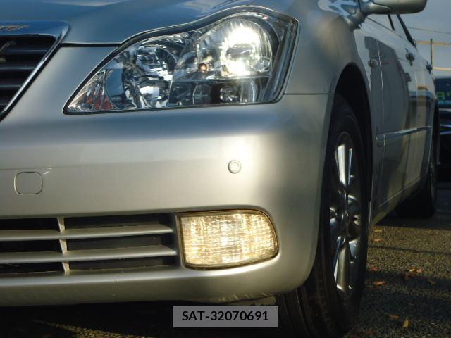 Toyota CROWN 2007 6372811-9