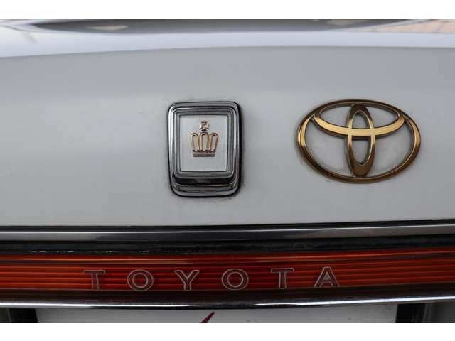 Toyota CROWN 1990 6375633-9