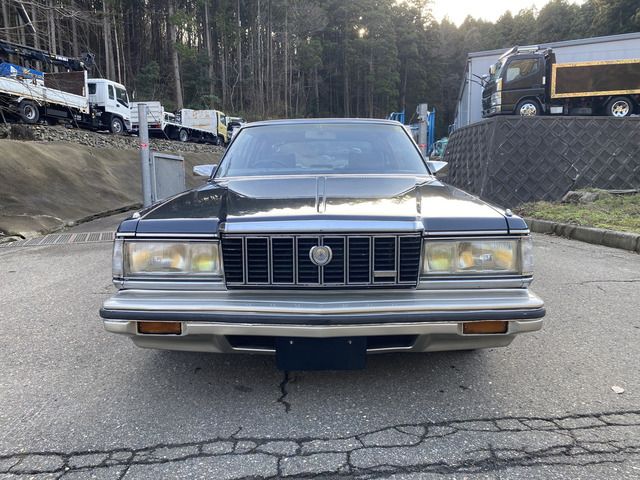 Toyota CROWN 1983 6375839-3