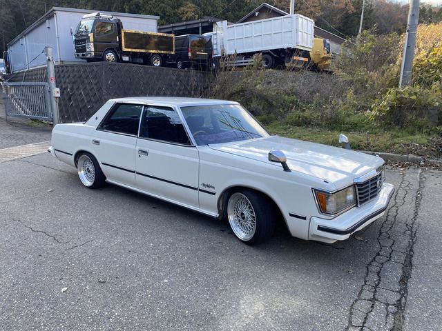 Toyota CROWN 1983 6375876-4