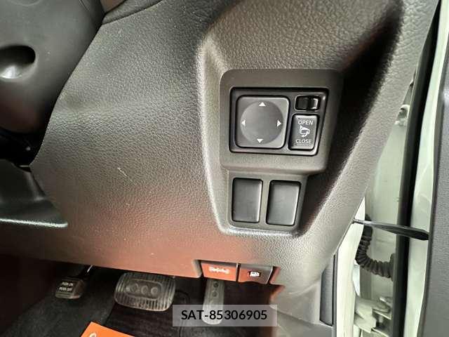 Nissan CUBE 2012 6377888-7
