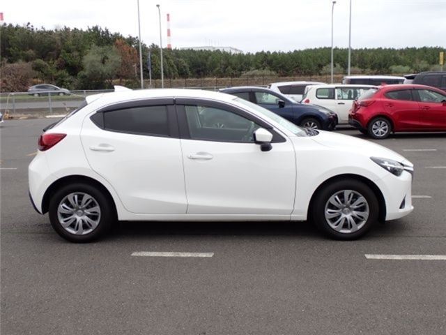 Mazda DEMIO 2019 6345128-7