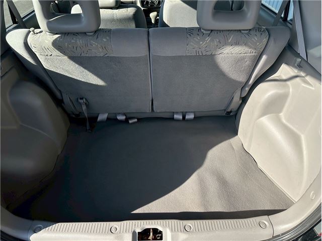 Mazda DEMIO 2000 6352424-10