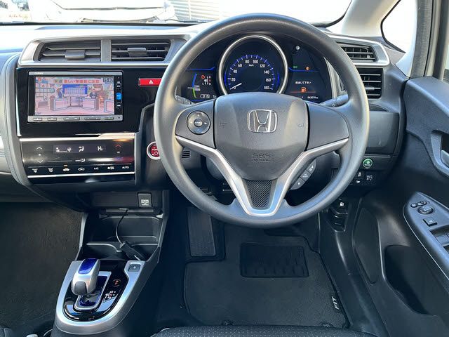 Honda FIT HYBRID 2017 6326701-7