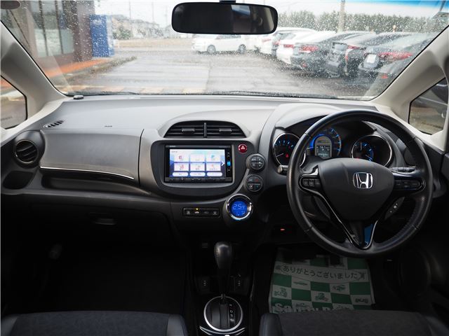 Honda FIT SHUTTLE HYBRID 2014 6327356-1