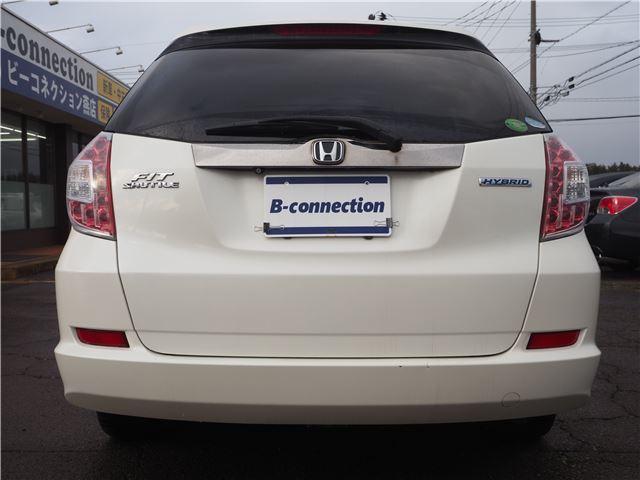 Honda FIT SHUTTLE HYBRID 2014 6327356-9