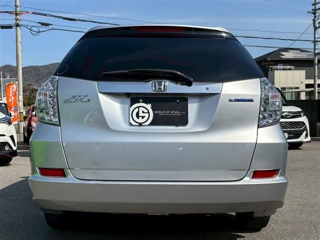 Honda FIT SHUTTLE HYBRID 2012 6327817-3