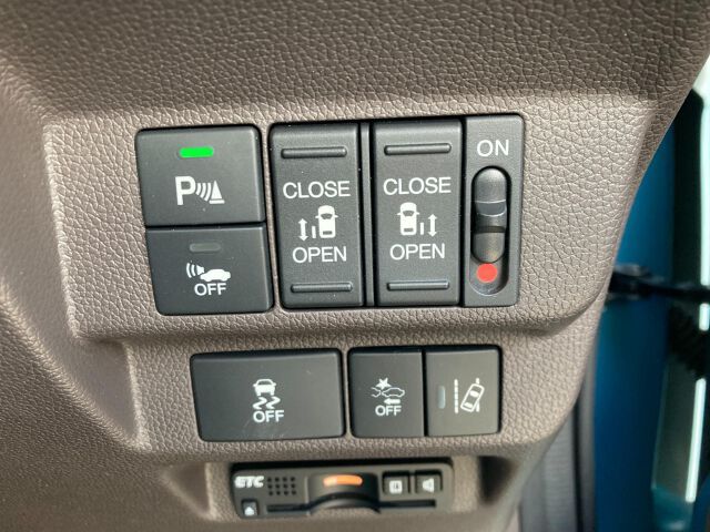 Honda FREED HYBRID 2017 6352025-7