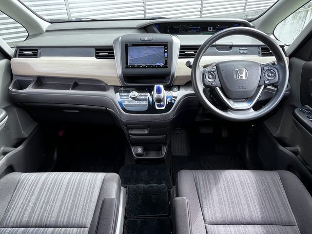 Honda FREED HYBRID 2017 6352603-2
