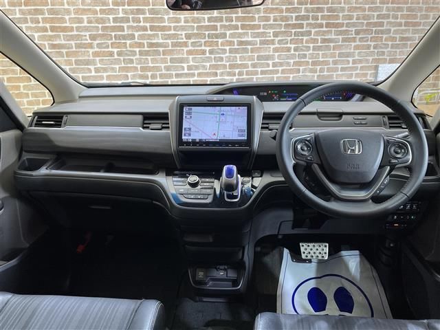 Honda FREED HYBRID 2017 6352670-2