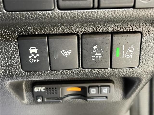Honda FREED HYBRID 2017 6352670-8