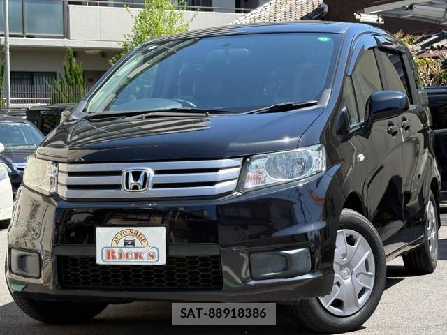 Honda FREED SPIKE 2011 6356831-0