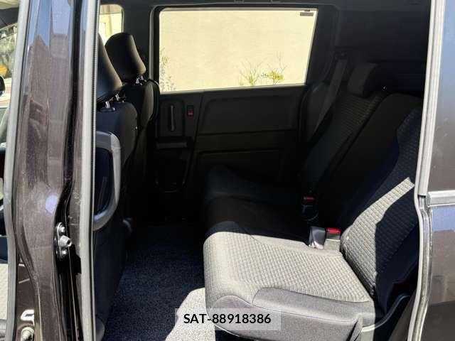 Honda FREED SPIKE 2011 6356831-7