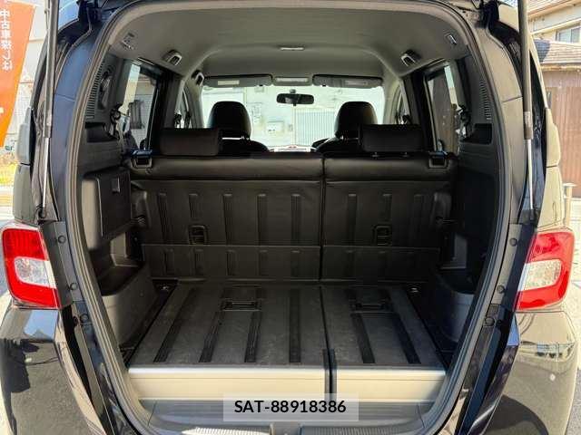 Honda FREED SPIKE 2011 6356831-9