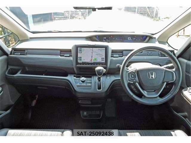 Honda FREED 2017 6338100-9