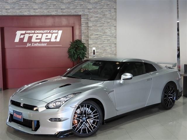 Nissan GT-R 2023 6327106-0