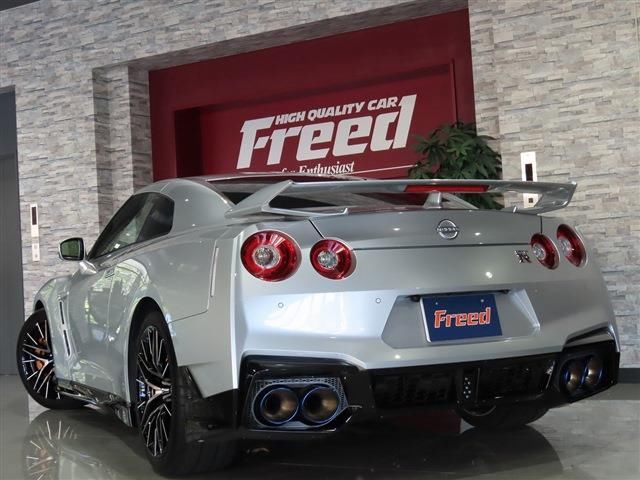 Nissan GT-R 2023 6327106-4