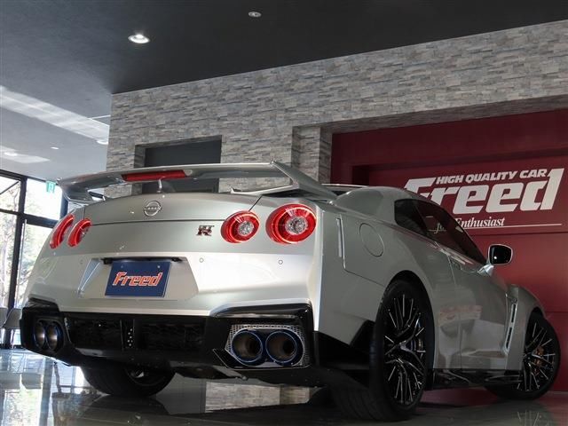 Nissan GT-R 2023 6327106-6