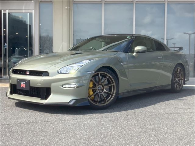 Nissan GT-R 2023 6327140-0