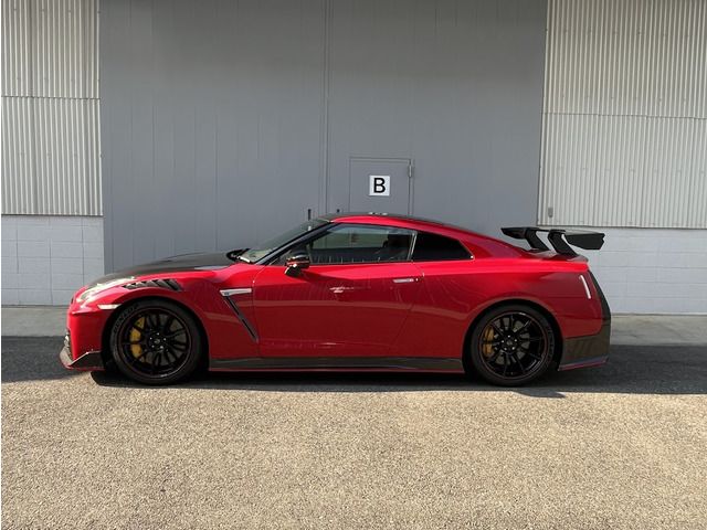 Nissan GT-R 2023 6327142-2