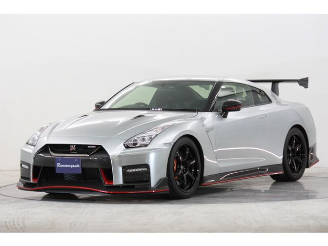 Nissan GT-R 2017 6327351-0