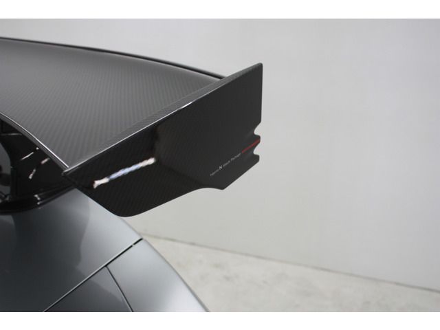 Nissan GT-R 2017 6327351-6