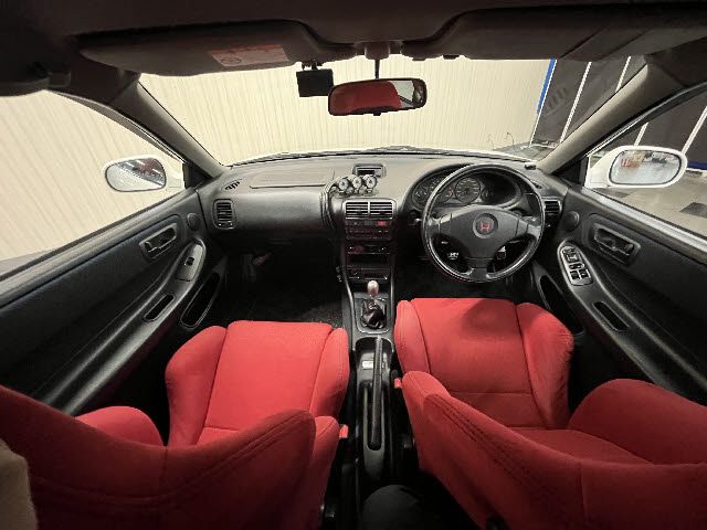 Honda INTEGRA 2000 6359939-2