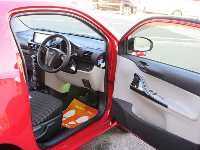 Toyota IQ 2013 6360105-7