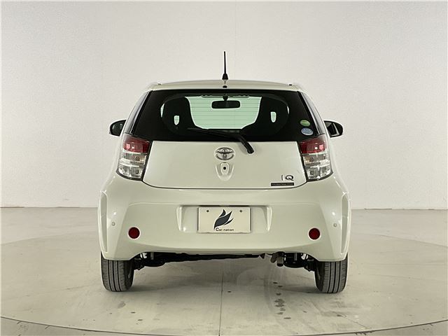 Toyota IQ 2013 6360107-6