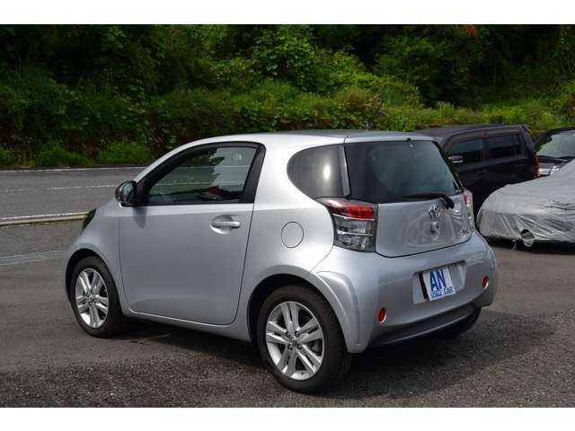 Toyota IQ 2012 6360229-7