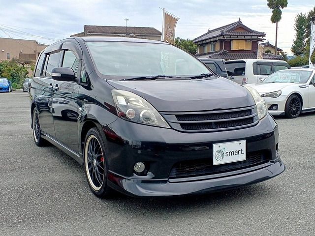 Toyota ISIS 2010 6361110-3