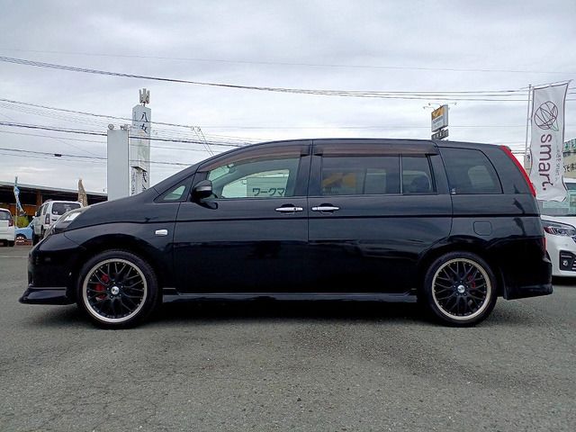Toyota ISIS 2010 6361110-4