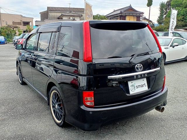 Toyota ISIS 2010 6361110-8