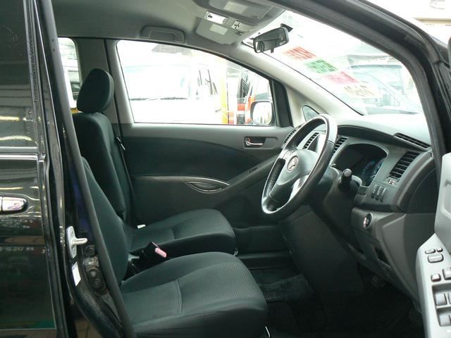 Toyota ISIS 2010 6361150-2