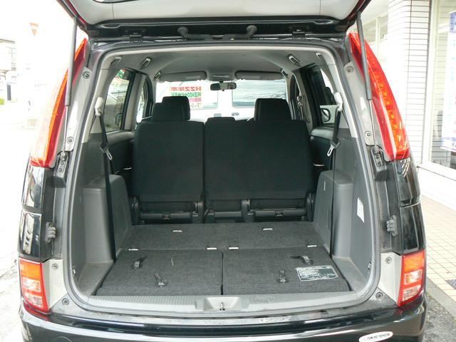 Toyota ISIS 2010 6361150-4