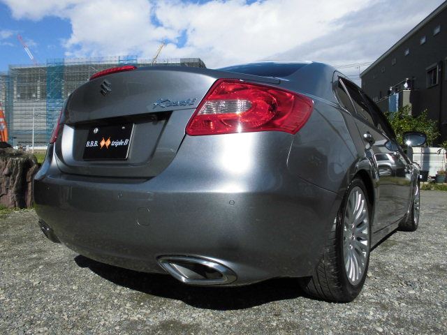 Suzuki KIZASHI 2015 6340470-1