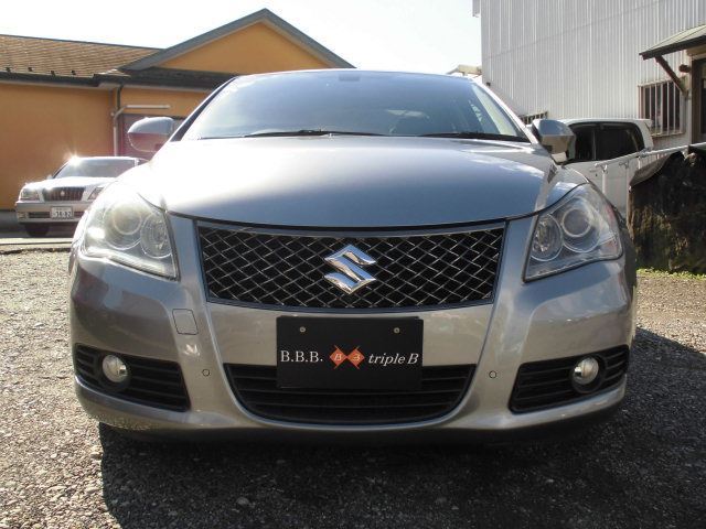 Suzuki KIZASHI 2015 6340470-6