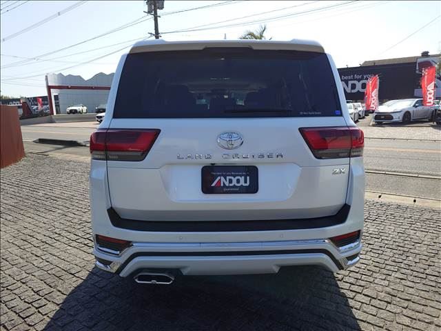 Toyota LAND CRUISER 2024 6367333-8