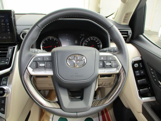 Toyota LAND CRUISER 2023 6368564-10