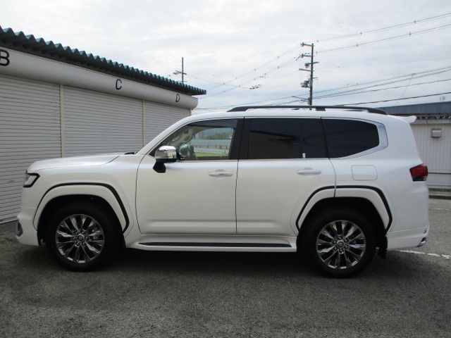 Toyota LAND CRUISER 2023 6368564-3
