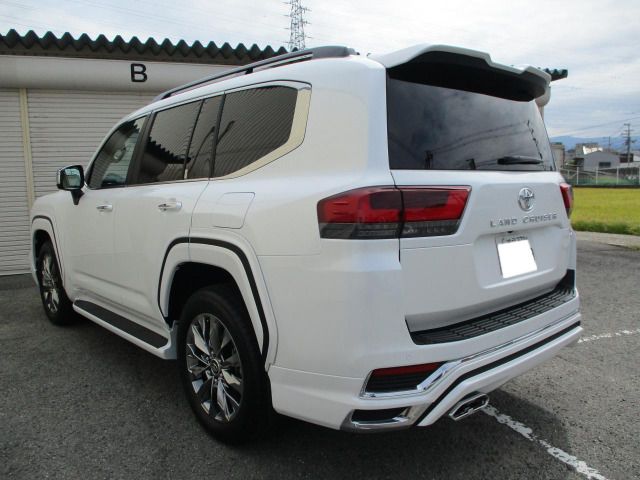 Toyota LAND CRUISER 2023 6368564-4
