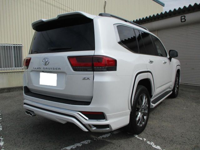 Toyota LAND CRUISER 2023 6368564-5