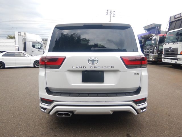Toyota LAND CRUISER 2022 6368912-9