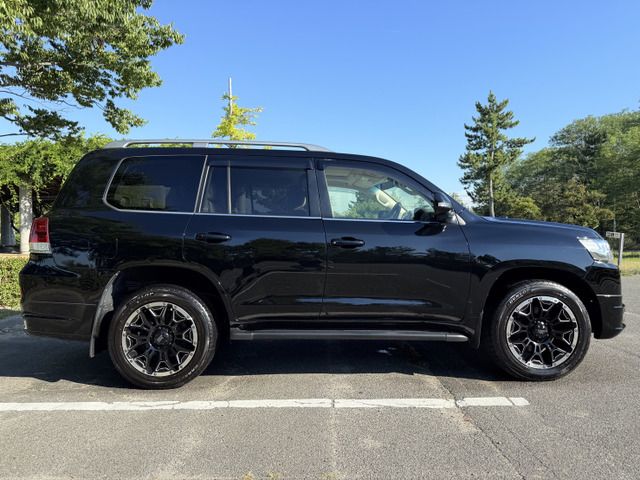 Toyota LAND CRUISER 2018 6369137-6