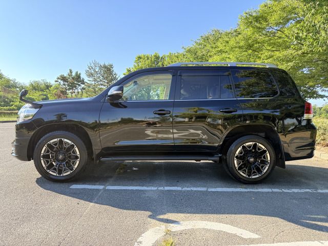 Toyota LAND CRUISER 2018 6369137-7