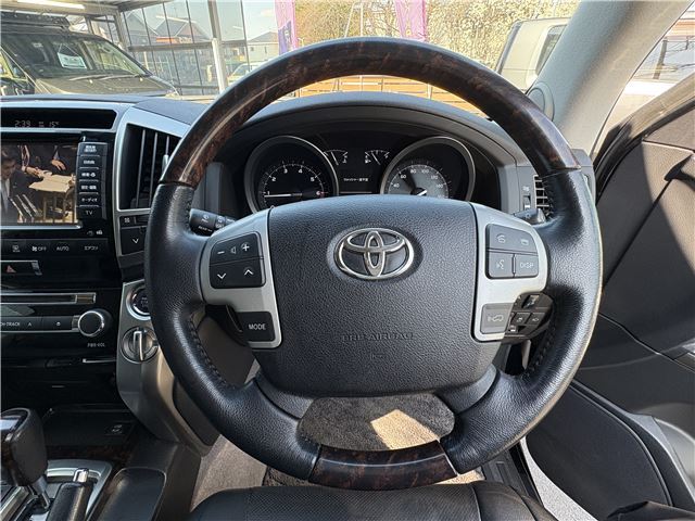 Toyota LAND CRUISER 2014 6369906-8